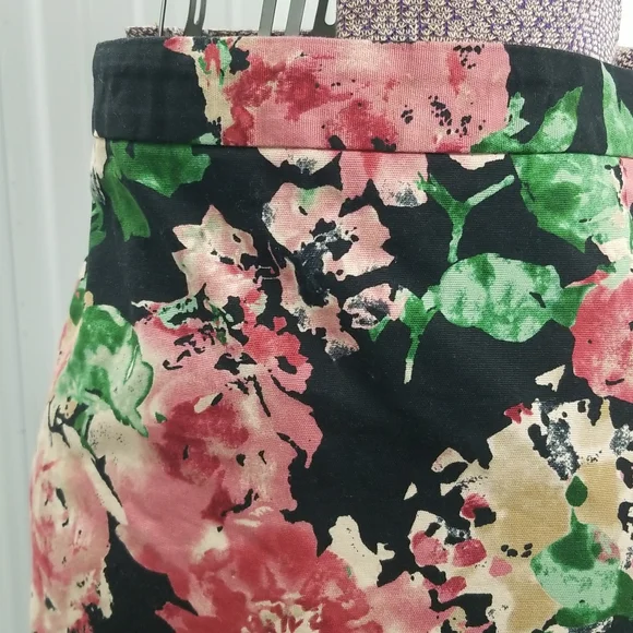 Talbots Black Floral Pencil Skirt - Picture 3 of 7
